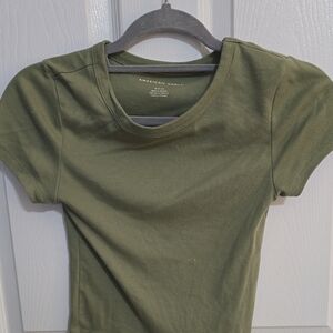 American Eagle Outfitters Short Sleeve Olive Tee